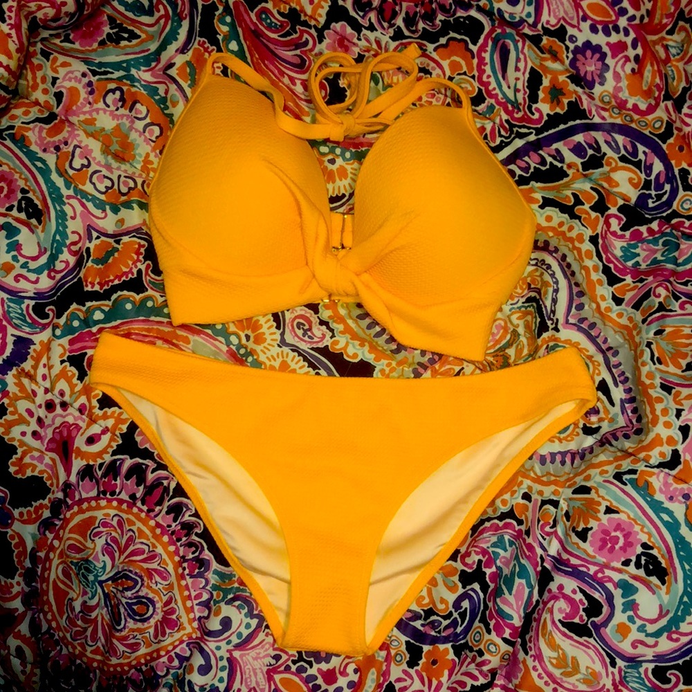Shade & Shore Orange Textured Bikini 34DD Top Medium Bottom